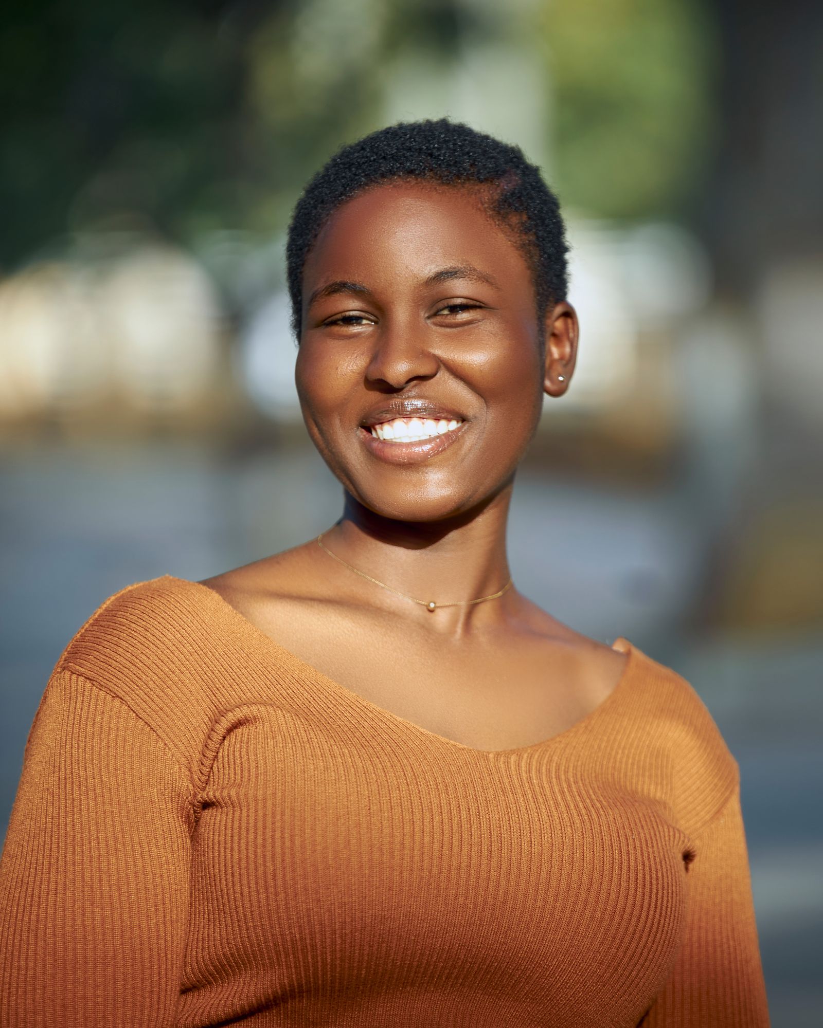 Kiki Adeyemi, Gel-X and extensions lead